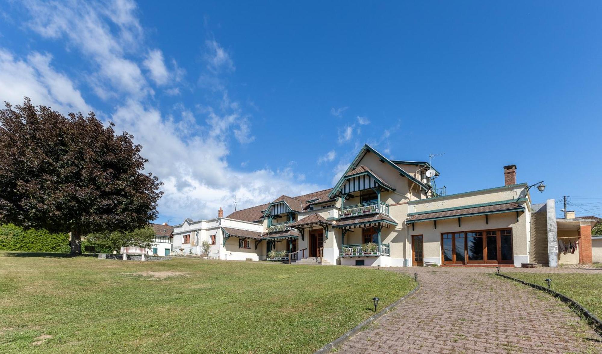 Ma Tranquillite Hotel Courpiere Eksteriør billede