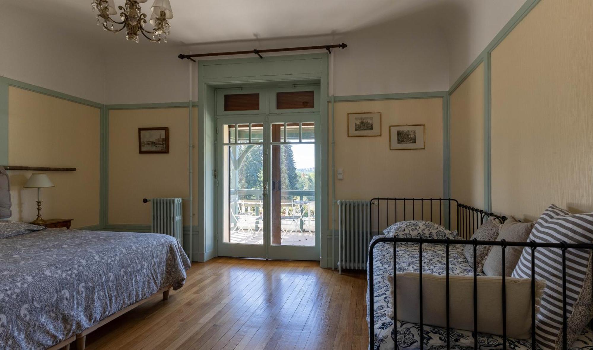 Ma Tranquillite Hotel Courpiere Eksteriør billede